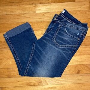 Lei Ashley Low-rise Denim Capri Size:11 EUC